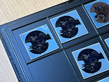 Charger l'image dans la galerie, LES CINQ BÂTISSEURS
